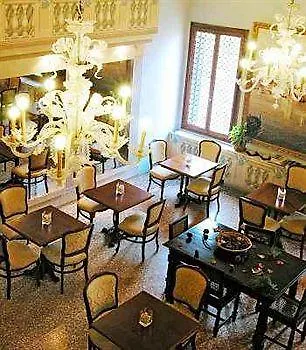 Ca' Centopietre 3* Venedik