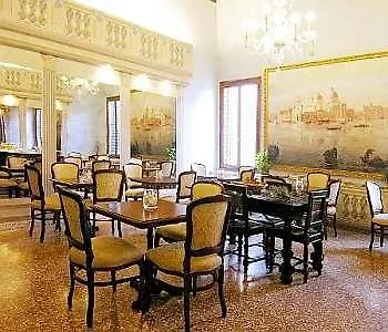 Ca' Centopietre Konukevi 3*