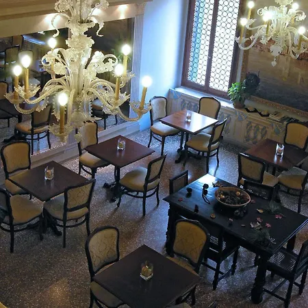Ca' Centopietre 3* Venedik