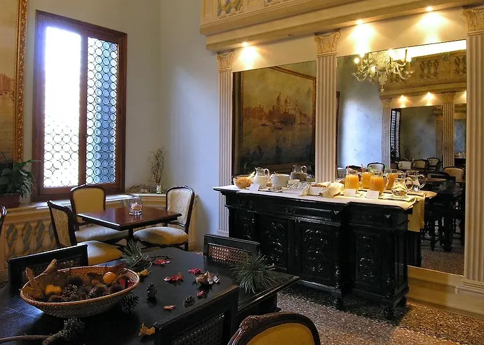 Ca' Centopietre 招待所 3*